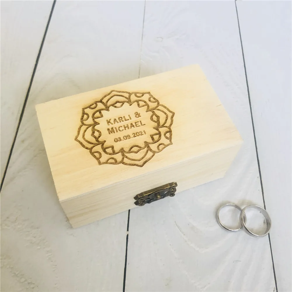 

Personalized Round Wooden Wedding Ring Case Country Wedding Ring Box for Proposal Engagement Wedding Custom Ring Box