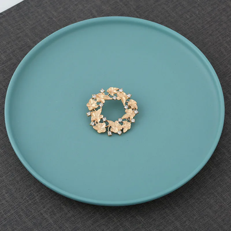 Модная новинка венок с растениями и листьями Золотая брошь в стиле ретро аурой