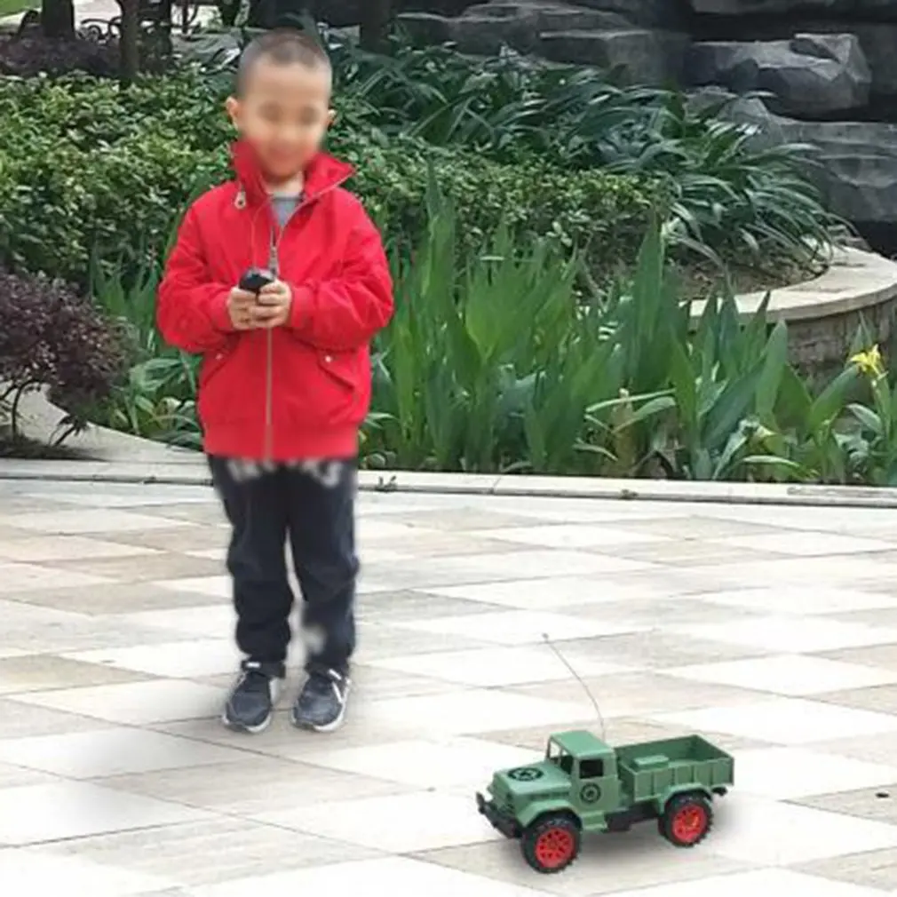 1: 24 2 канала RC автомобиль военный грузовик с дистанционным управлением