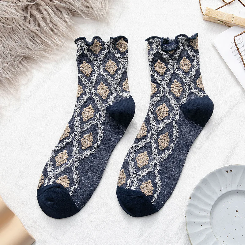 

Four seasons ladies socks British plaid retro women socks Literature and art Celebrity style Ladies College Style