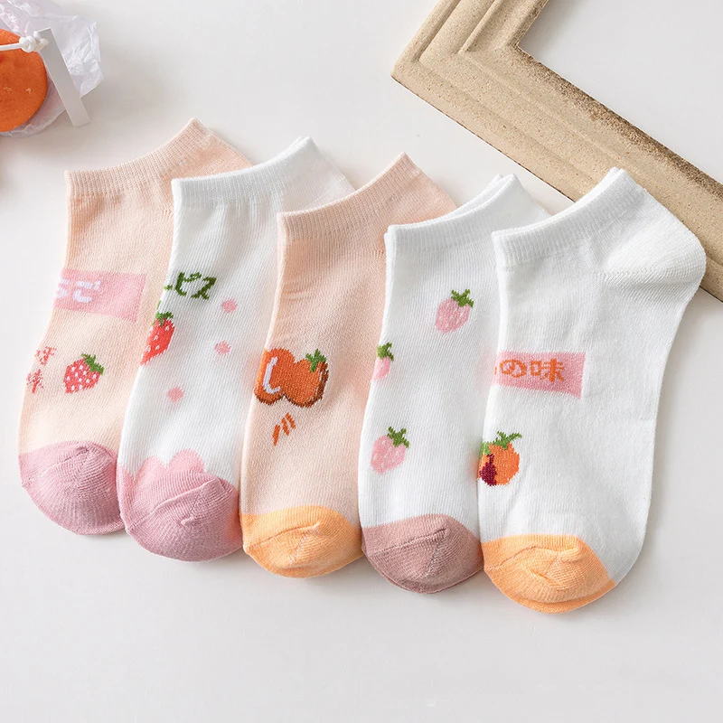 

5 Pairs/Lot Cartoon Socks Women Embroidered Rabbit Carrot Ankle Women Socks Cotton Cute comfortable ventilation female Socks