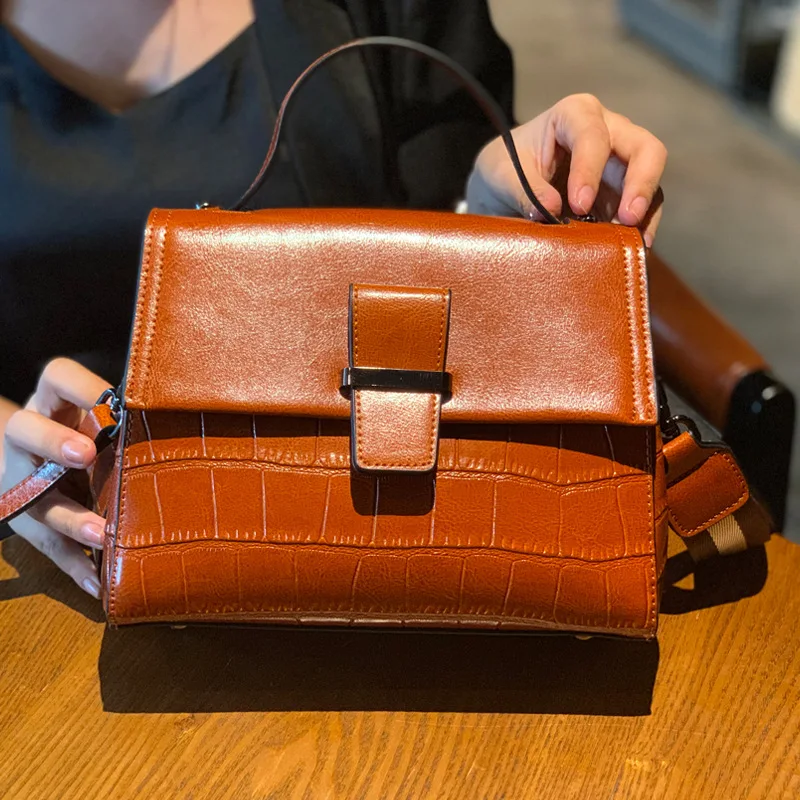 Ladies Handbag Genuine Leather Bag Female Flip Top Shoulder Messenger Bag High Quality Handbag Vintage Postman Handbag