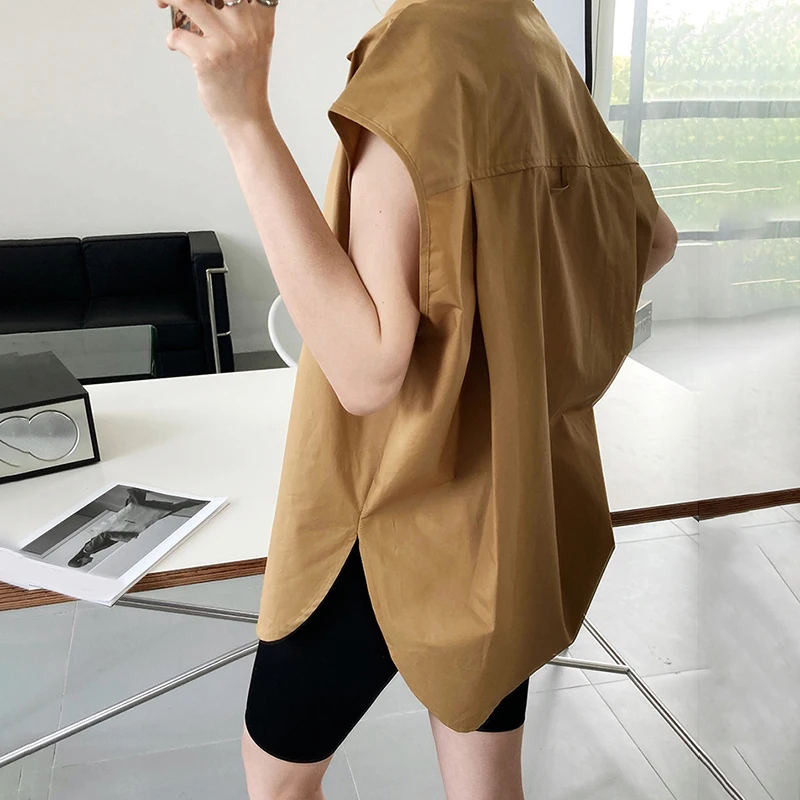 

[EAM] Women White Brief Big Size Casual Blouse New Lapel Sleeveless Loose Fit Shirt Fashion Tide Spring Summer 2021 1DE0630
