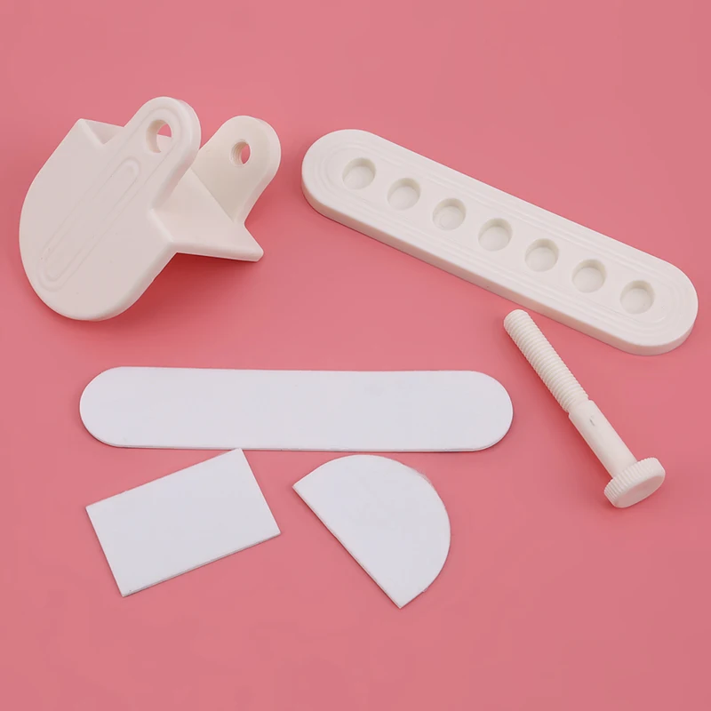 

Children's Anti-falling Safety Door Locks Plastic Doors and Windows Special Baby Door and Window Stoppers Safety locks