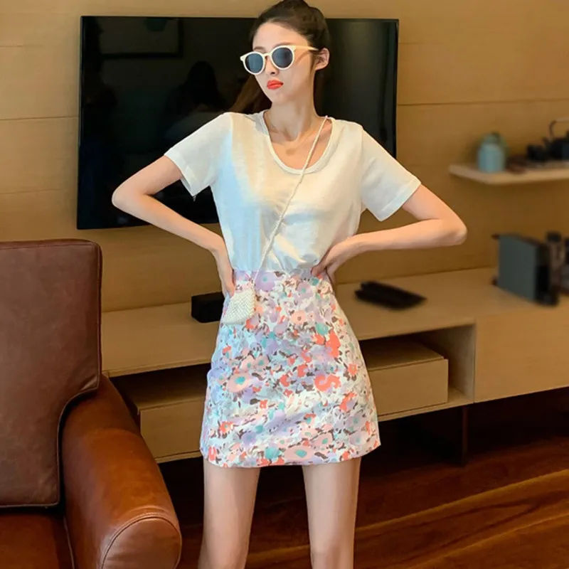 

Summer Skirt New Korean Temperament Niche Personality Oil Painting Floral Short Women Skirt