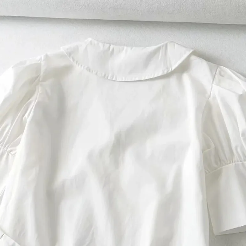 

Newest 2021 Summer Women White Shirts Puff Sleeve V-Neck Crop Tops Lace Blouse Fashion Vintage Clothing Chemise Femme
