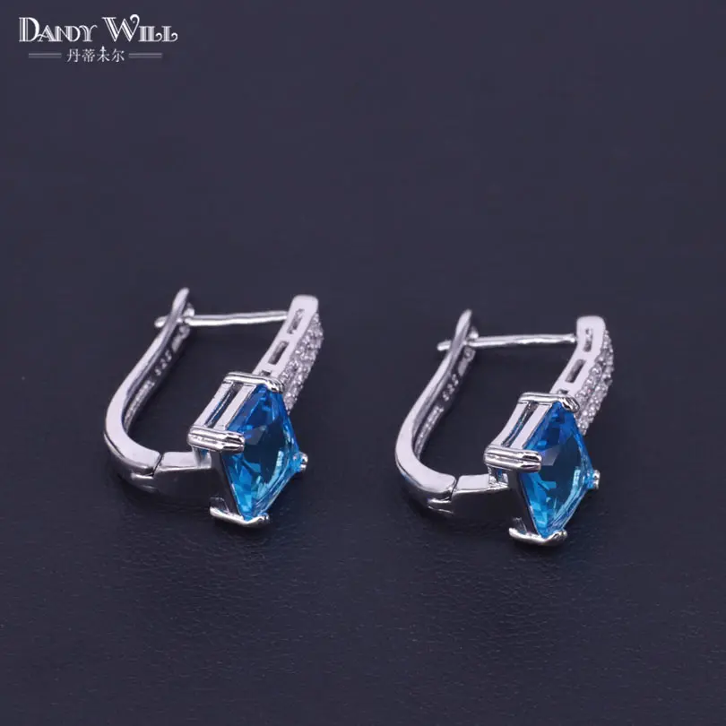 Женский ювелирный комплект из колье серёг и кольца серебряного цвета | Украшения