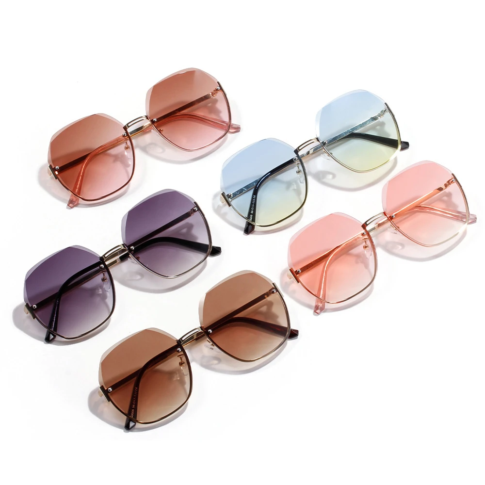 

QPeClou 2020 New Vintage Metal Rimless Polygon Colorful Sunglasses Women Fashion Big Frame Gradient Sun Glasses Female Shades