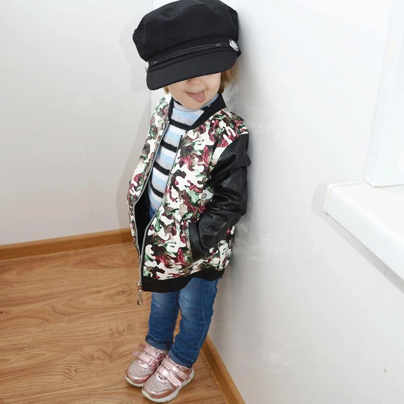 Детская модная куртка из искусственной кожи женское камуфляжное пальто с