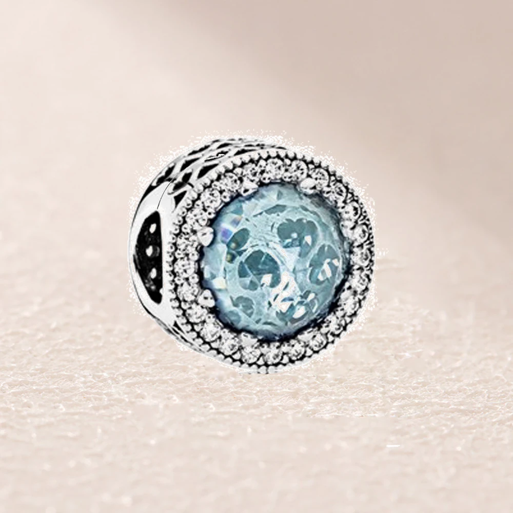 

796239NMBMX Light blue RADIANT HEARTS CLIP