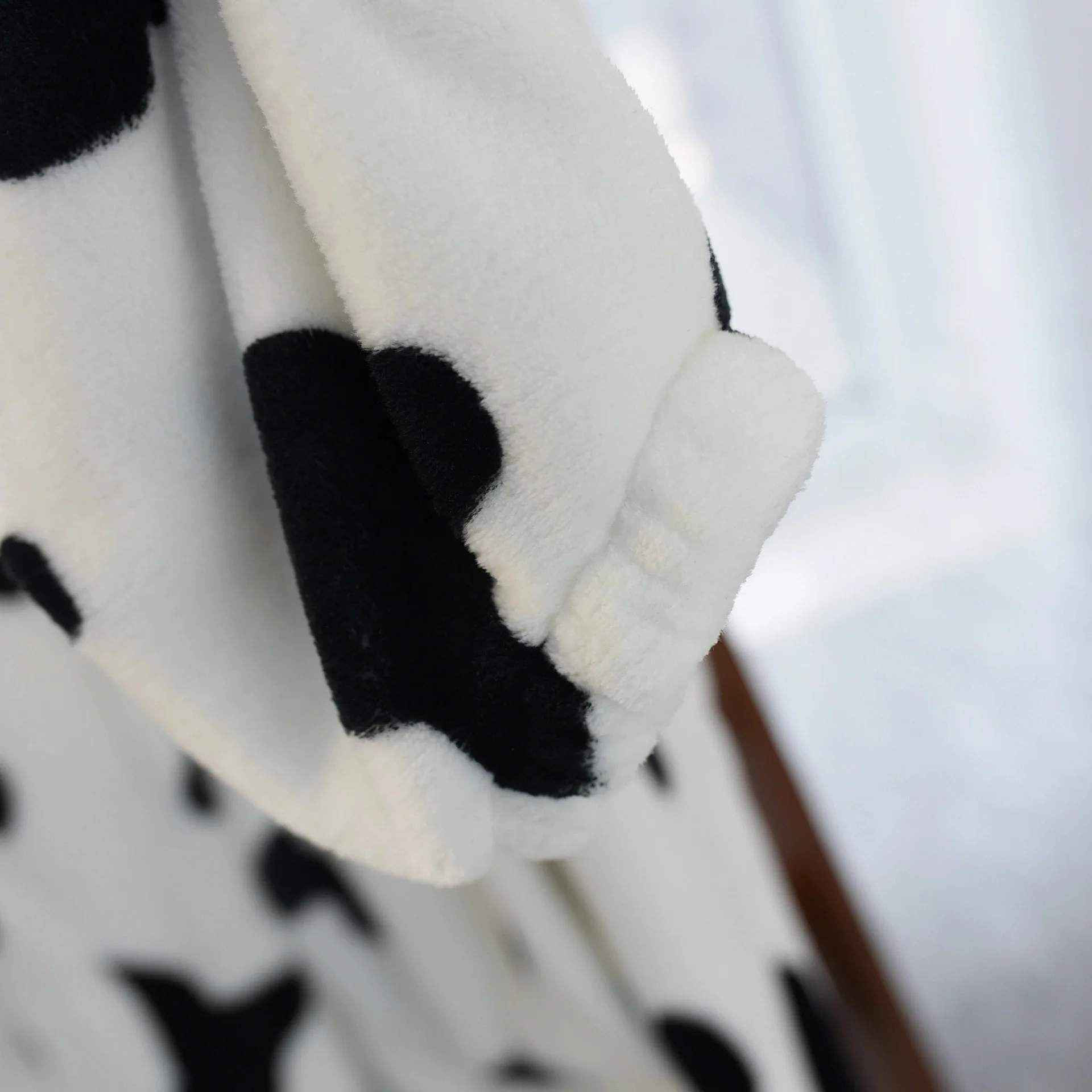 Robes for Women Cow Printed Pajamas Autumn Winter Cute Ladies Nightgown Mid-length Thick Loose Flannel Homewear Bathrobe