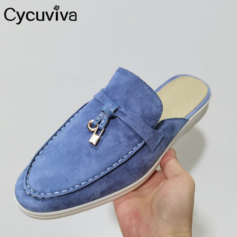 Женские замшевые шлепанцы с металлическим замком закрытым носком на плоской