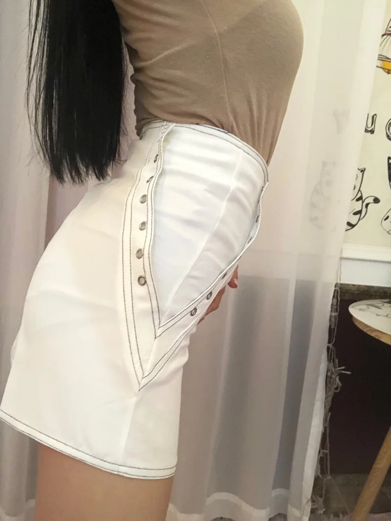 MUMUZI/кожаные шорты на шнуровке, американская мода, новые черные и белые кожаные шорты, простой дизайн, повседневные женские шорты с высокой талией