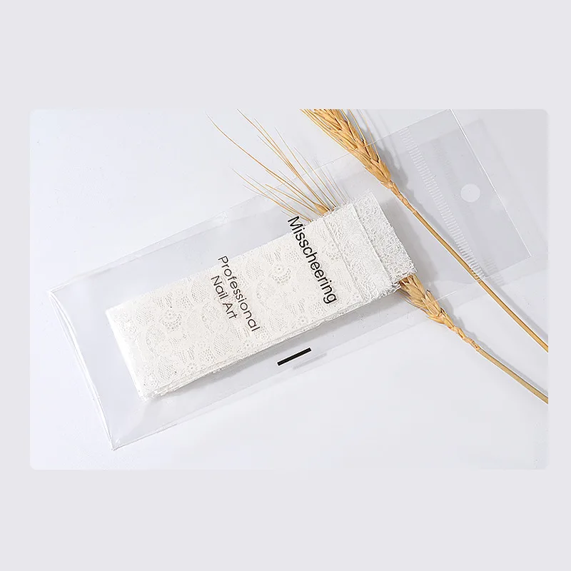 

The White Lace Pattern Holographic Nail Sticker Transfer Sticker Manicure Nail Art Decoration