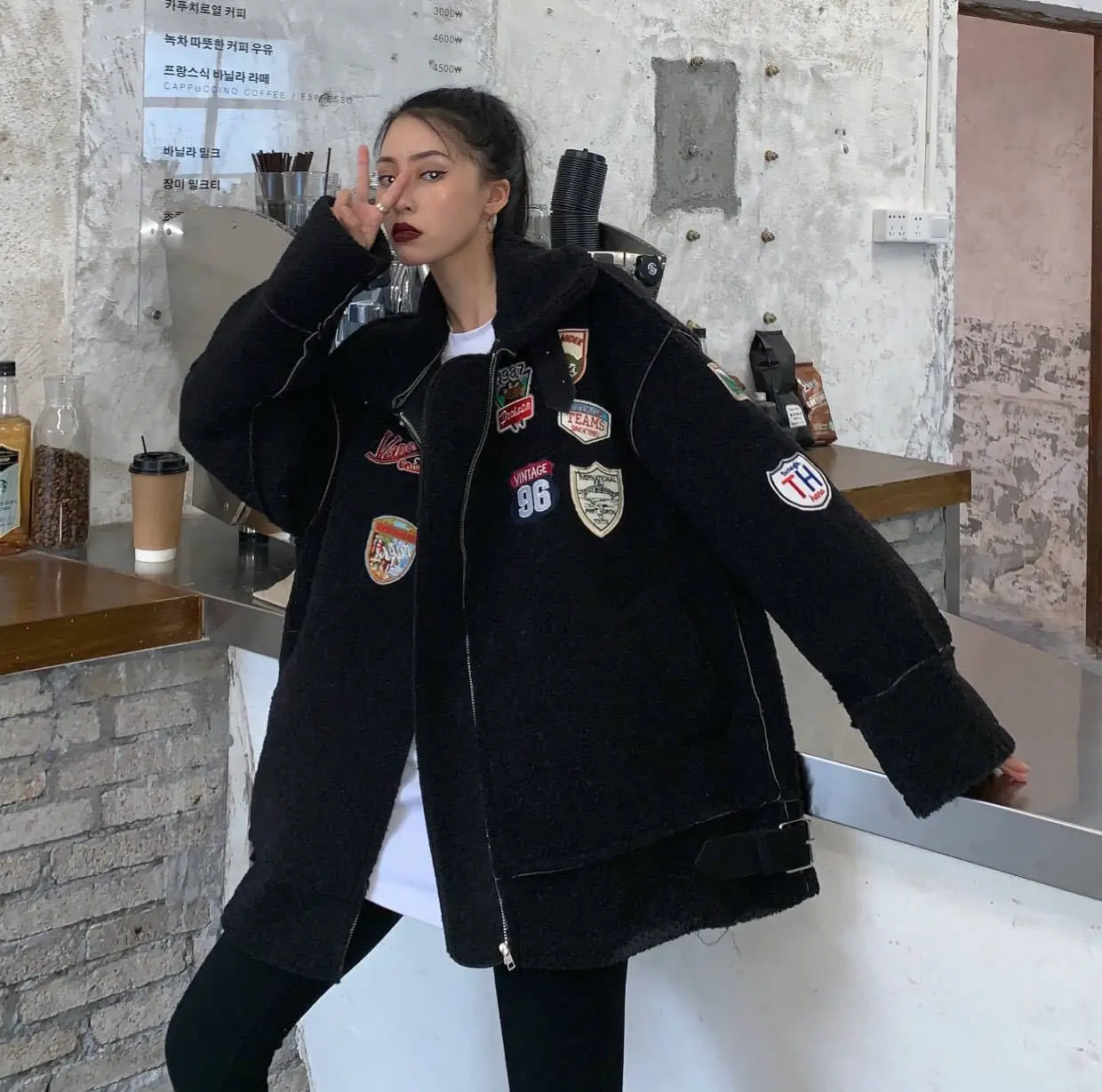 

Vintage Harbor wind winter 2020 new lamb wool thickened coat composite fur integrated in a long coat