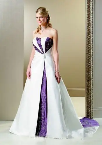 

2022 White and Purple Embroidery Wedding Gown Country Rustic Bridal Gowns Unique Plus Size for Brides Women Sweep Train