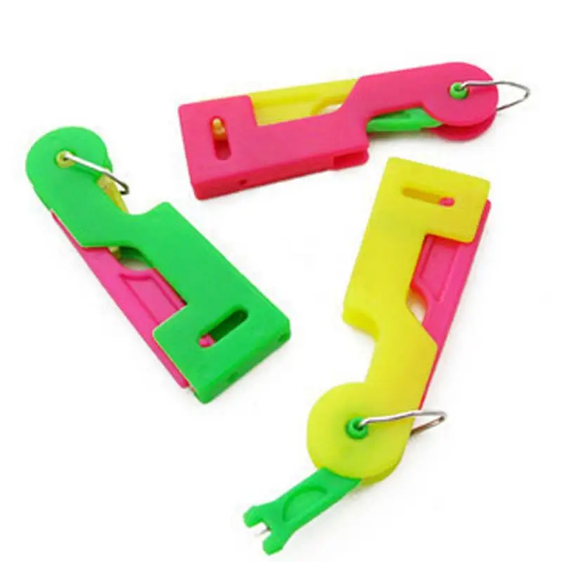 

1pcs Random Color Elderly Convenient Automatic Sewing Needle Threader Thread Guide Tool DIY Craft Accessories Random Color