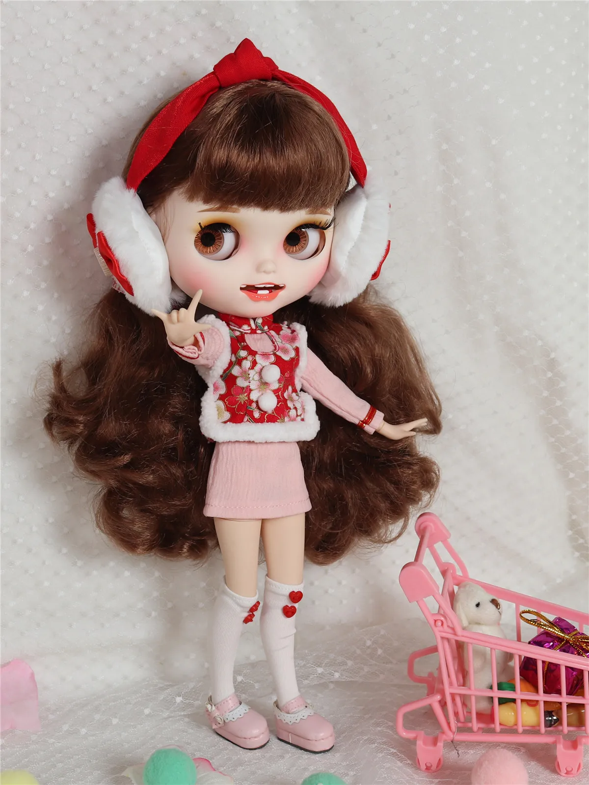 Neo Blythe Doll Pink Christmas Dress With Earmuffs 3