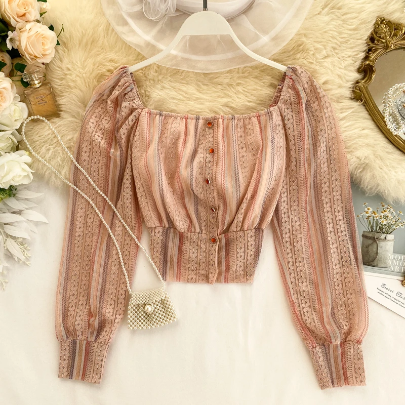 Женская кружевная блузка в полоску с квадратным вырезом и пуговицами спереди |