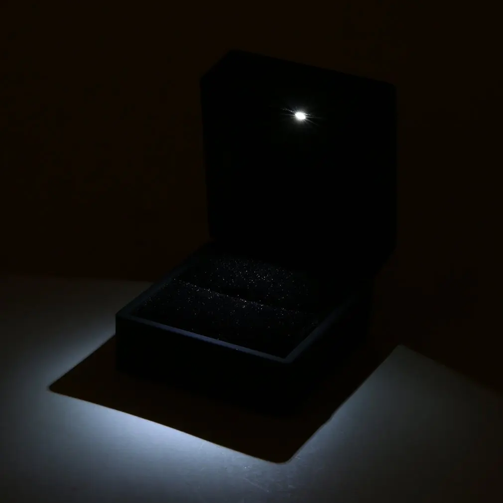 Цвет: черный синий LED подсветкой серьги кольцо подарочная коробка обручальное