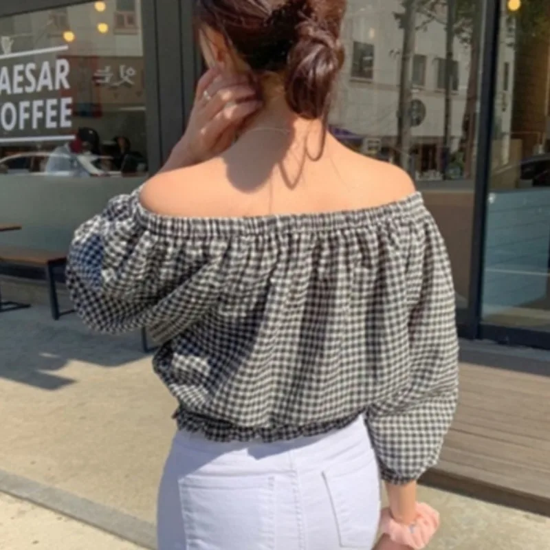 

KUSAHIKI Sexy Slash Neck Strapless Women Blouses Top Korean Plaid Puff Sleeve Blusas Femme Causal Short Shirt 2021 New 6G660