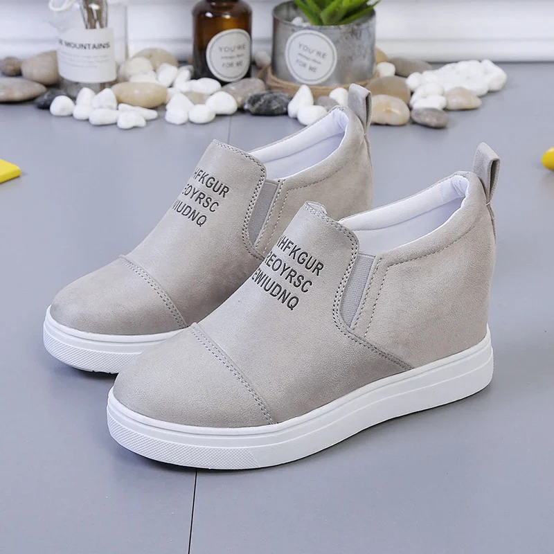 Женские кроссовки из ПУ кожи без шнуровки на платформе Вулканизированная