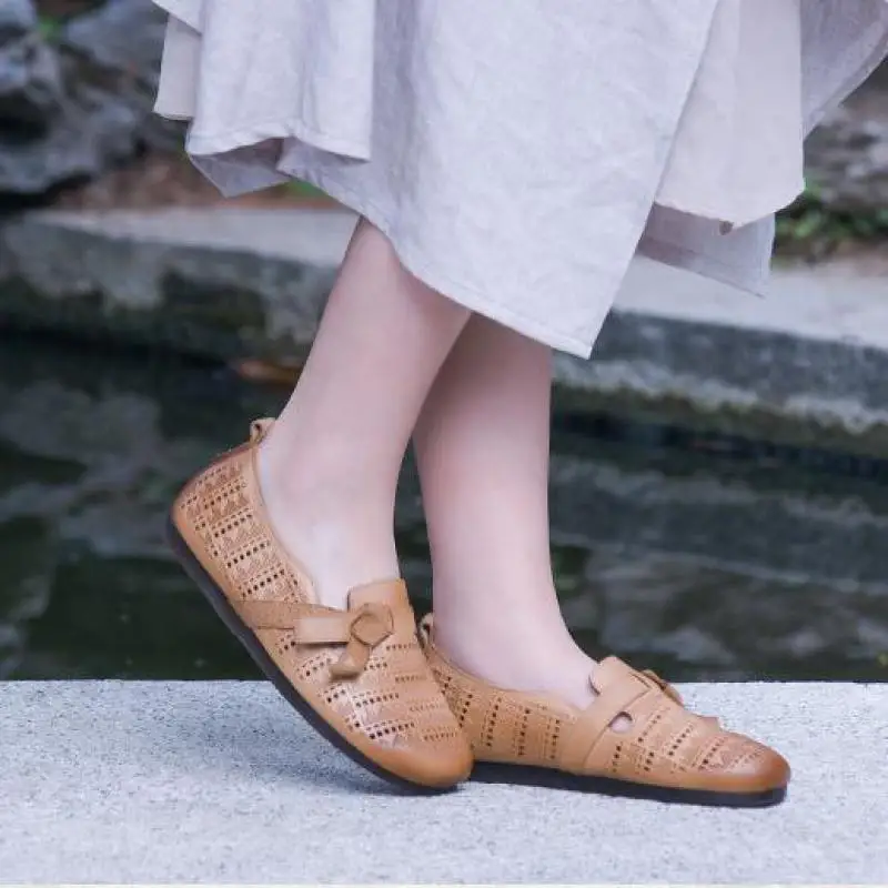 

Johnature Flat Sandals 2021 New Genuine Leather Retro Women Shoes Flat With Slip-on Casual Handmade Leisure Shallow Lady Sandals