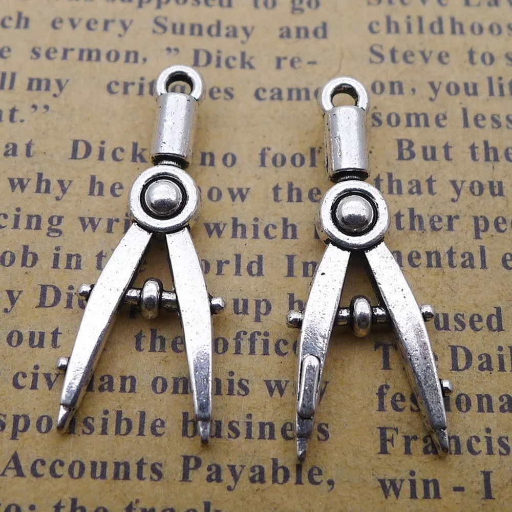 

150 шт. шармы с компасом 11 мм x 28 мм Сделай Сам Изготовление ювелирных изделий Подвеска античное серебро Цвет