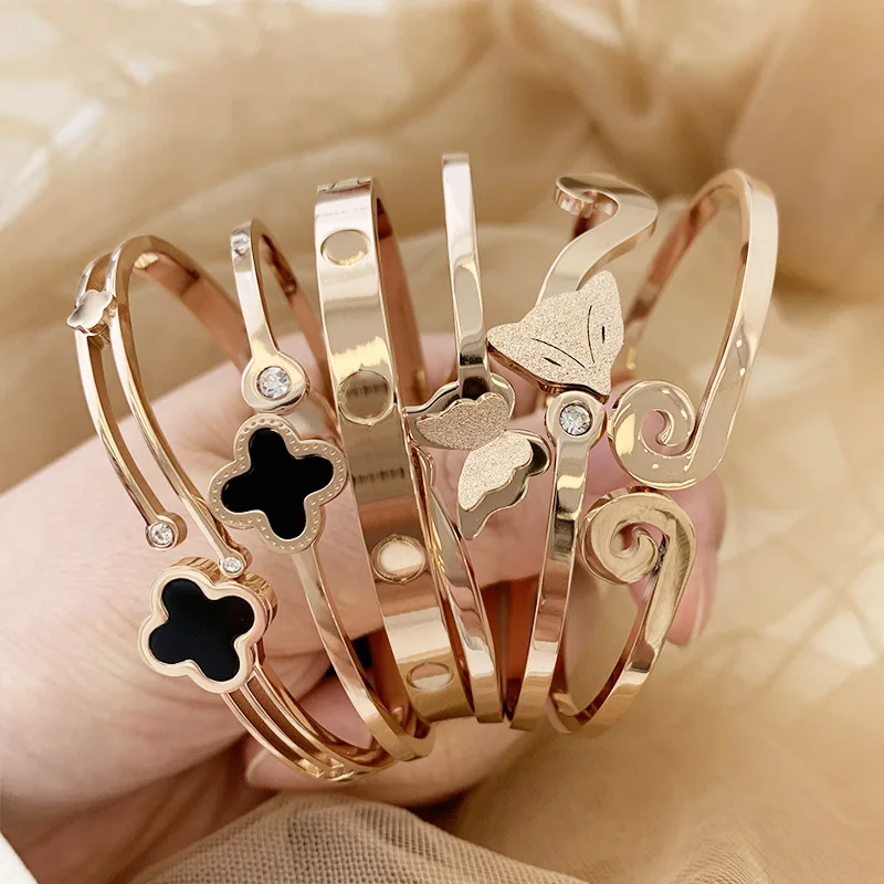 

Titanium steel bracelet female 18K rose gold electroplated stainless steel opening couple four-leaf clover bracelet jewelry