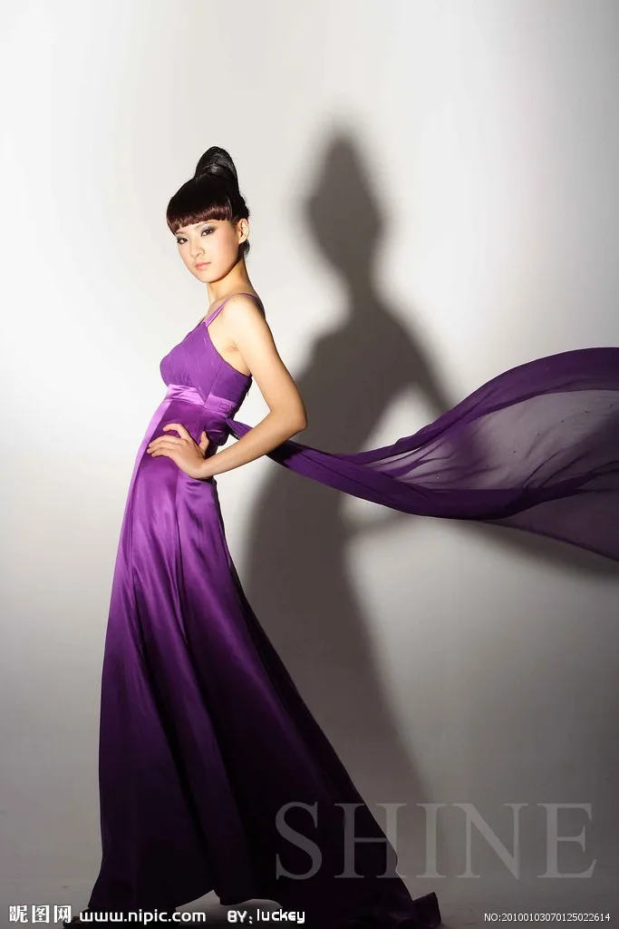 2017 черно-розовое искусственное Лавандовое шампанское цветное Бесплатная