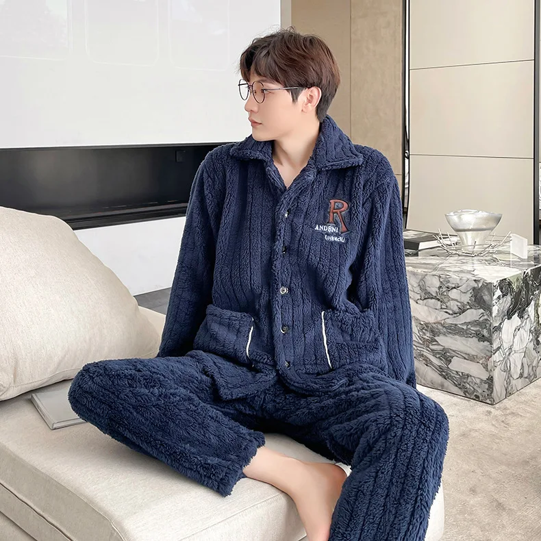 

Зимние мужские пижамные комплекты, теплая фланелевая рубашка и брюки с длинным рукавом, 2 шт., одежда для сна, мужской Пижамный костюм с лацка...