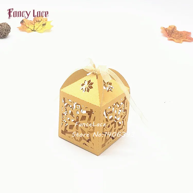 

50pcs diy Laser Cut Floret Wedding Party Candy Boxes Chocolate Box Wedding Gift Box Birthday Party Decoration Free Shipping