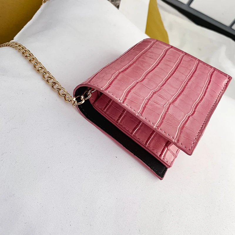 Женская сумка с крокодиловым узором мини женская через плечо маленькая на для