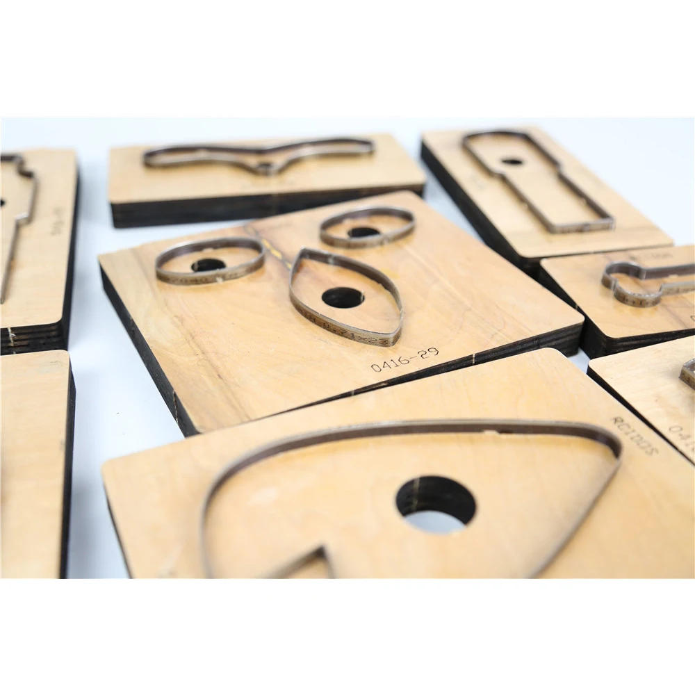 Лазерный штамп RCIDOS в форме кожи под заказ японское стальное лезвие ремешок для