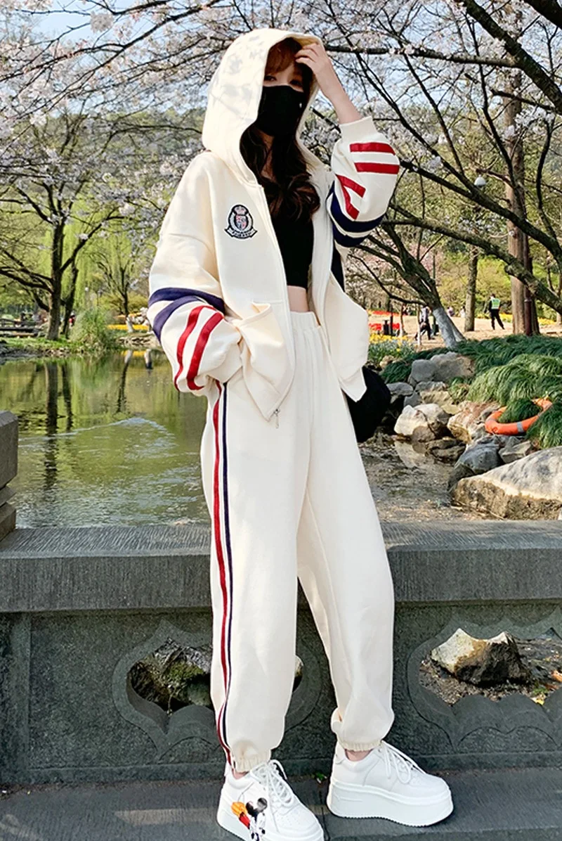 

Sportswear suit female autumn winter 2021 autumn outfit new hoodie two-piece set small fried street loose INS tide brand