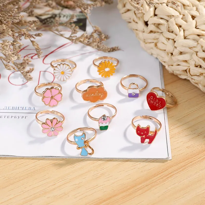

10PCS/Set Korean Style Kids Lovely Rings Girls with Mixed Resin Alloy Child Cartoon Rings Children's Day Jewelry Accessories