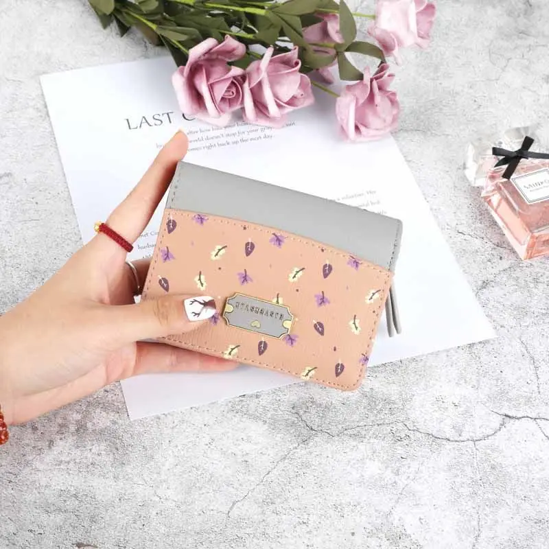 

New Summer Women's Short Wallet Fashion All-match Buckle Girl Three-fold Card Bag Student Pocket Wallet Bus Card Bag