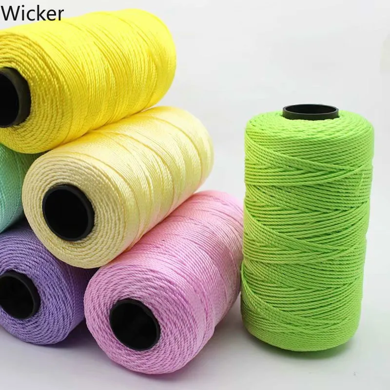 Высокопрочная полипропиленовая пряжа 3 слойная однотонная яркая нить для