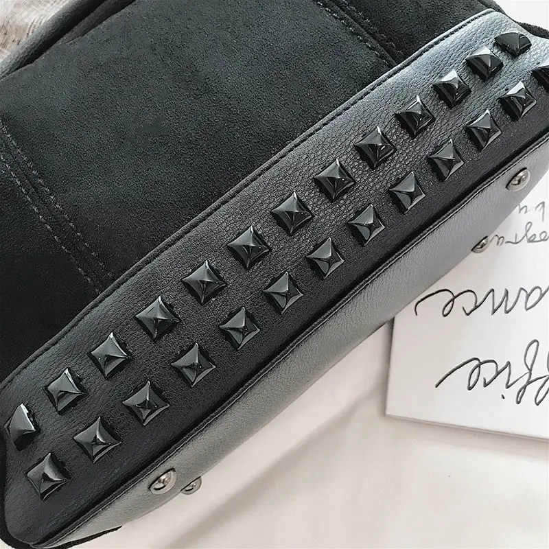 Fashion Scrub Women Hand Bags Vintage Rivet Messenger Bag Quality Retro Shoulder Bags Simple Crossbody Bag Tote Bolsa Feminina