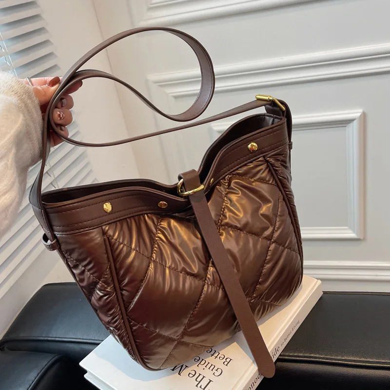 

2022 New Winter Shoulder Bag Women Handbag Casual Nylon Space Cotton Down Bags Large Capacity Shopper Messenger Bag Female Totes