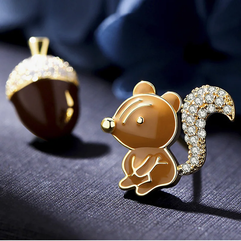 Милые желудь серьги с белками асимметричные Новинка животное ювелирные изделия