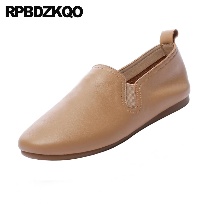 

Brown Ladies Traditional Chinese Shoes 2021 China Slip On Black Comfortable Round Toe Soft Elderly Spring Autumn Flats Women