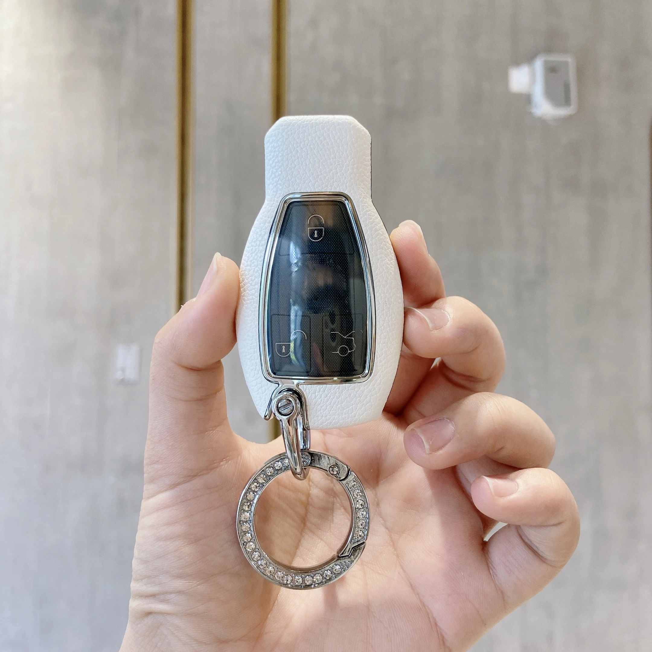 

Чехол для автомобильного ключа из натуральной кожи, чехол для брелока Mercedes Benz CLS CLA GL R SLK AMG A B C S Class, аксессуары для удаленного управления