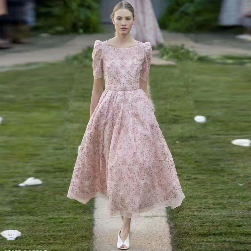 Женское Сетчатое платье с вышивкой привлекательное приталенное вечернее