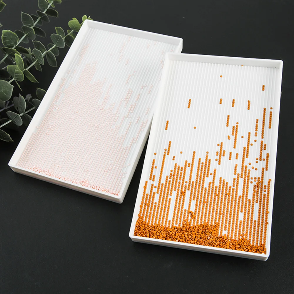 

24.7 X 14.7cm Diamond Embroidery Large Tray Plastic Rhinestone Capacity DIY Tools For Handwork Diamond Painting Accessory