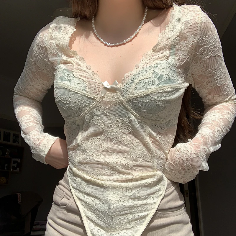 

Sweet Girl Fairycore Grunge Lace Crop Top y2k See Through V Neck T-shirt Elegant Lady Women Vintage Kawaii Tees Pullovers