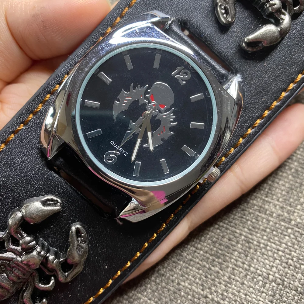Black Skull Men's Watch Casual Large Dial Quartz Leather Punk Rock Singer Fashionable Men's Wrist Watch Relojes Para Hombre