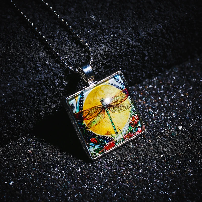 Новая мода цветной рисунок Стрекоза Квадратный Кулон Neaklace для женщин насекомое