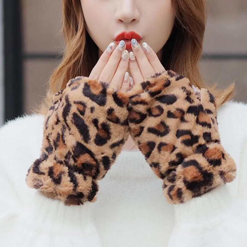 

Half finger gloves female winter warm touch screen mittens women faux Rabit Fur thicken leopard cycling driving gloves E68