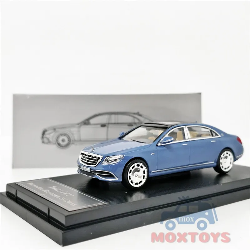 

Master 1:64 Maybach S680 White/Blue Diecast Model Car